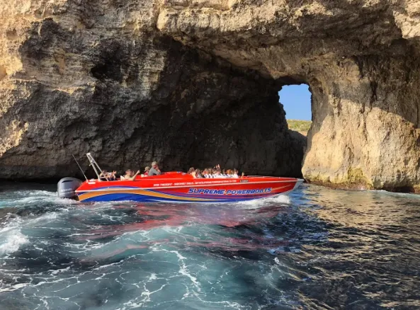Descubrir la costa de Malta en barco
