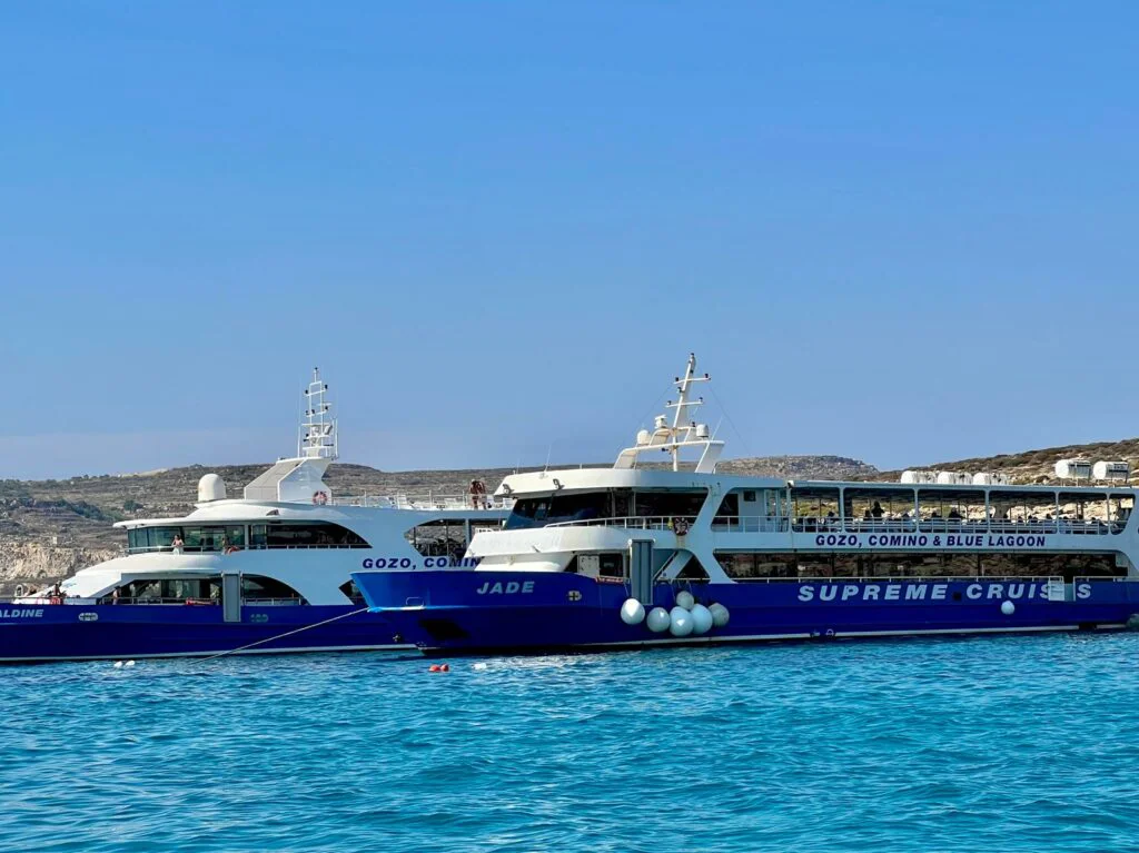 Blue Lagoon in Comino: praktischer, bewusster Besuch