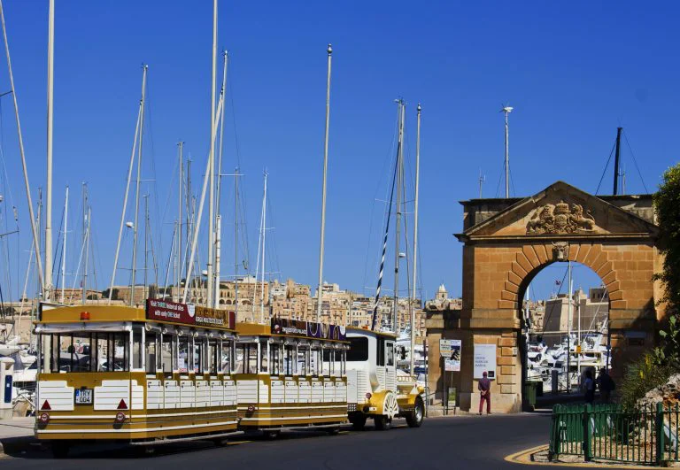 Geführte Tour zur Blue Grotto und nach Marsaxlokk (2)