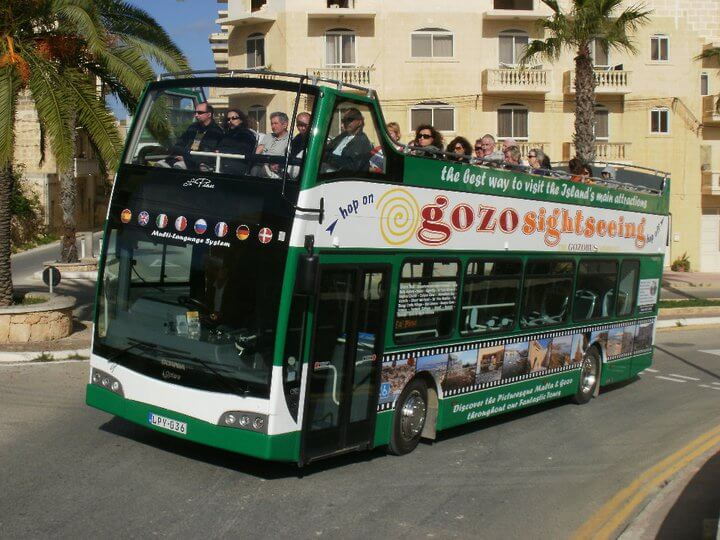 tour malta bus